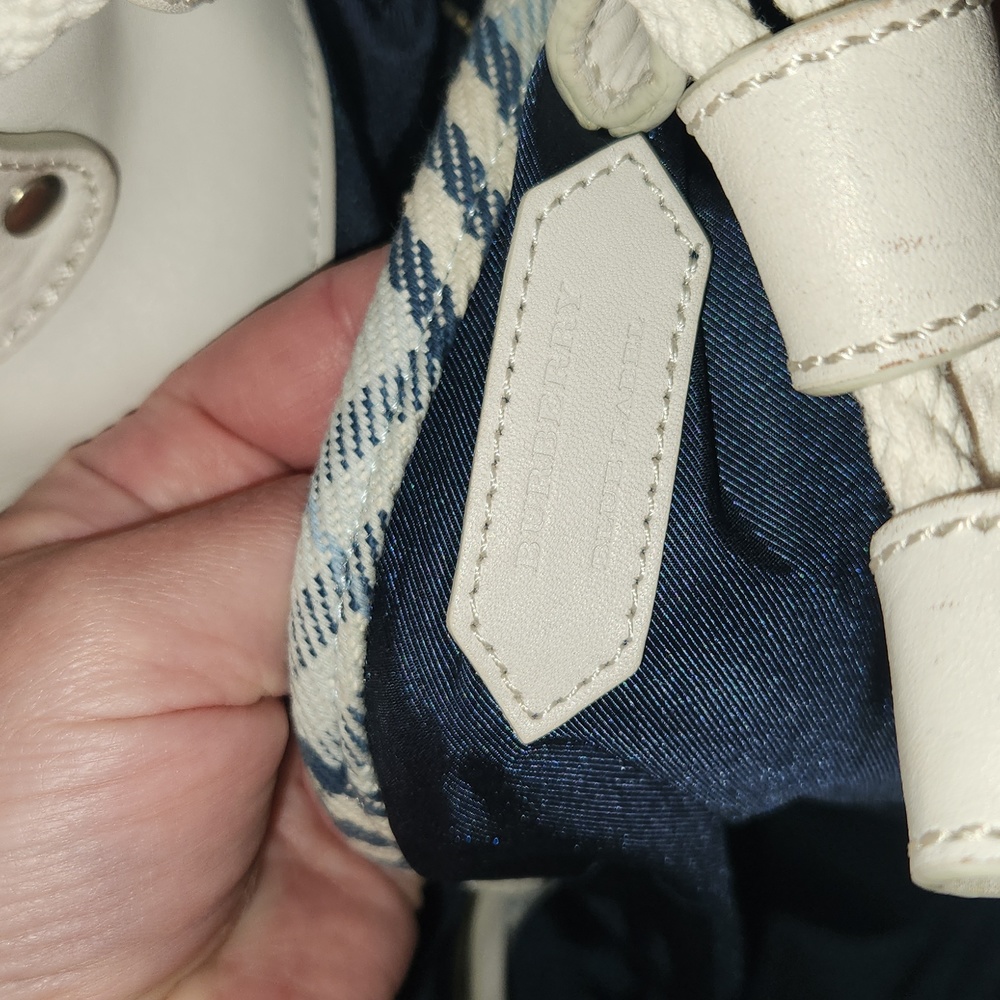BURBERRY Blue & Navy Shoulder Bag - Picture 10 of 17